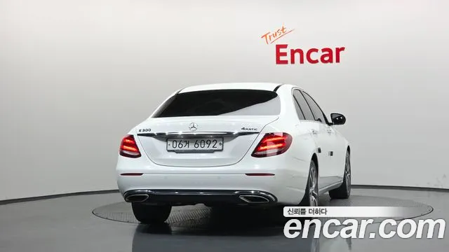 Mercedes-Benz E-Class 2019 — фото 4