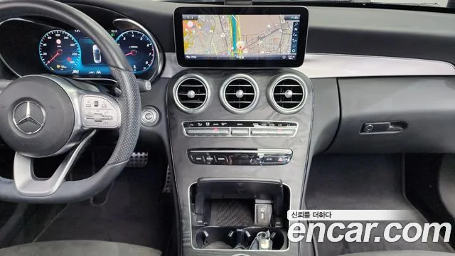 Mercedes-Benz C-Class 2021 — фото 16