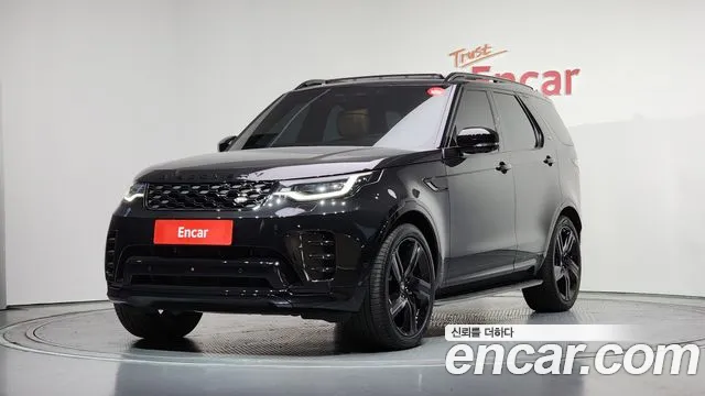 Land Rover Discovery 2025 — фото 1