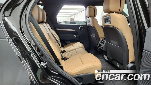 Land Rover Discovery 2025 — фото 12