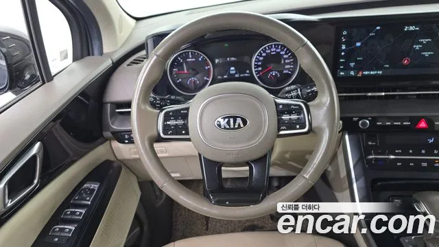 Kia Canival 2021 — фото 13