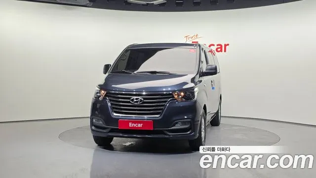 Hyundai Starex 2019 — фото 3