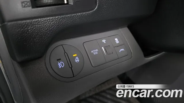 Hyundai Starex 2019 — фото 17