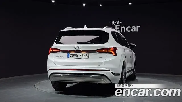 Hyundai Santafe 2022 — фото 4