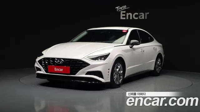 Hyundai Sonata 2022 — фото 1