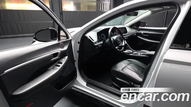 Hyundai Sonata 2022 — фото 13