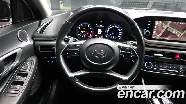 Hyundai Sonata 2022 — фото 19