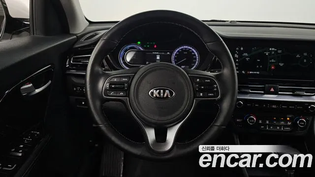 Kia Niro 2021 — фото 20