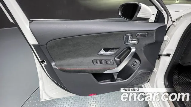Mercedes-Benz A-Class 2024 — фото 14