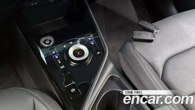 Kia Niro 2024 — фото 11