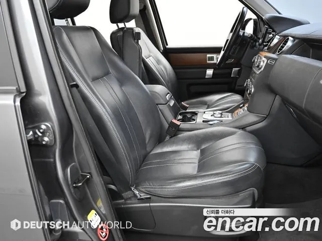 Land Rover Discovery 2016 — фото 10