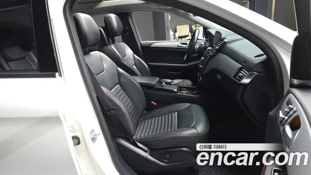 Mercedes-Benz GLE-Class 2017 — фото 11
