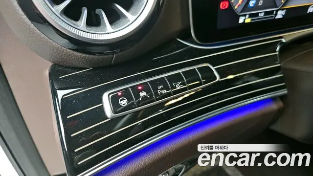 Mercedes-Benz CLS-Class 2019 — фото 15