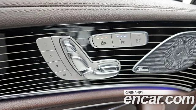 Mercedes-Benz CLS-Class 2019 — фото 16