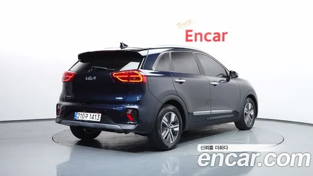 Kia Niro 2022 — фото 2