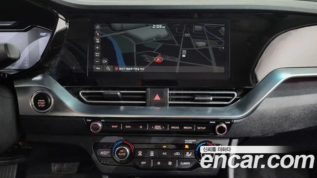 Kia Niro 2022 — фото 18