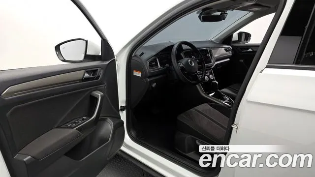 Volkswagen T-Roc 2021 — фото 13