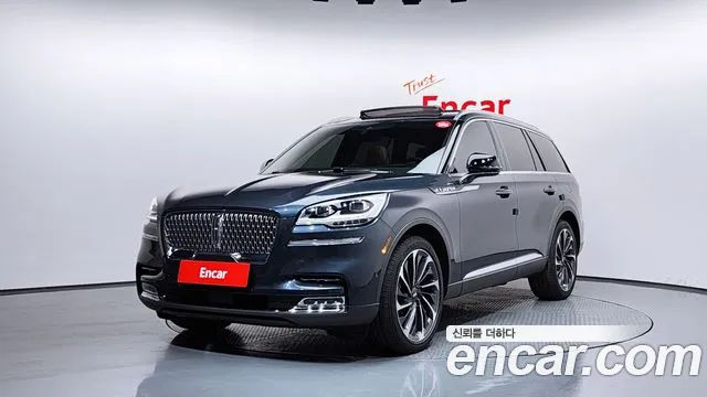 Lincoln Aviator 2023 — фото 1