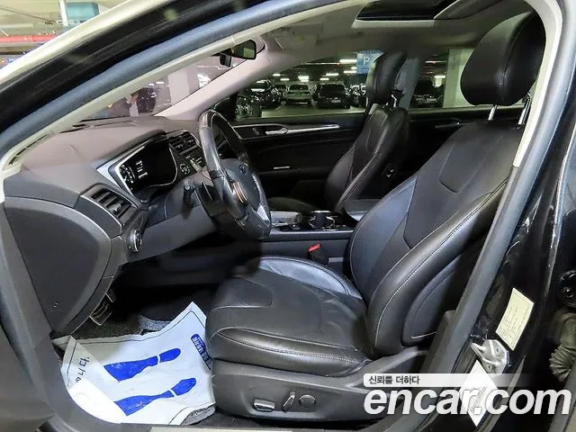 Ford Fusion 2014 — фото 19