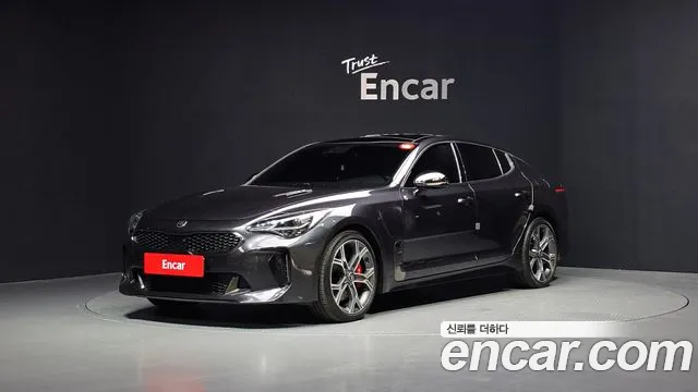 Kia Stinger 2020 — фото 1