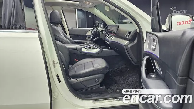 Mercedes-Benz GLE-Class 2020 — фото 11