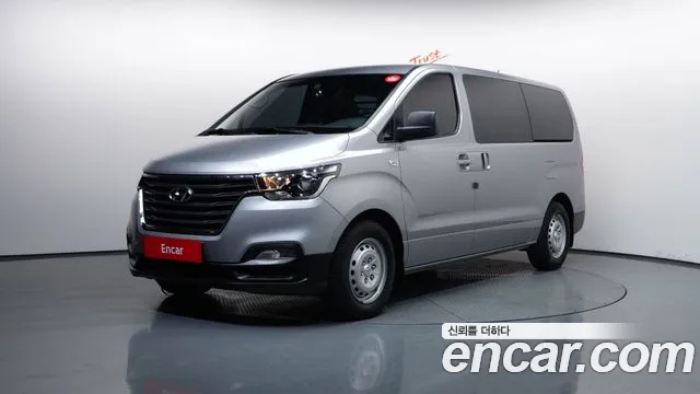 Hyundai Starex 2019 — фото 1