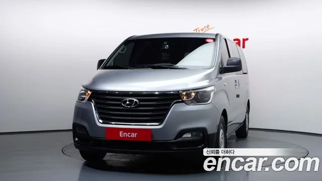 Hyundai Starex 2019 — фото 3