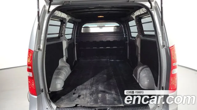 Hyundai Starex 2019 — фото 20