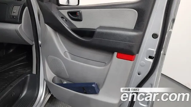 Hyundai Starex 2019 — фото 14