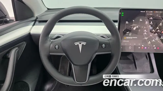 Tesla Model Y 2024 — фото 13