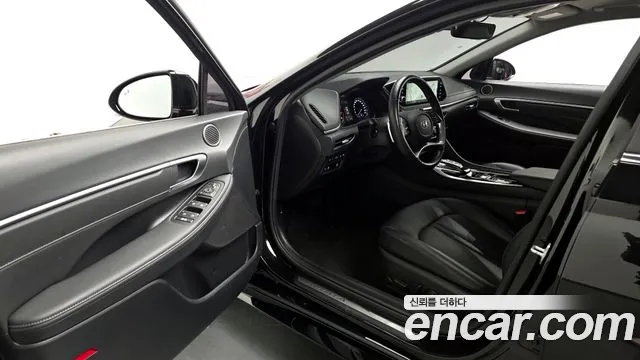 Hyundai Sonata 2022 — фото 10