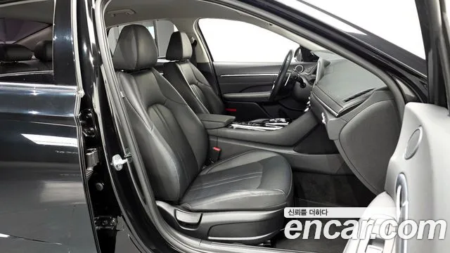 Hyundai Sonata 2022 — фото 11