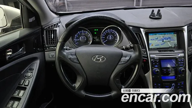 Hyundai Sonata 2011 — фото 13