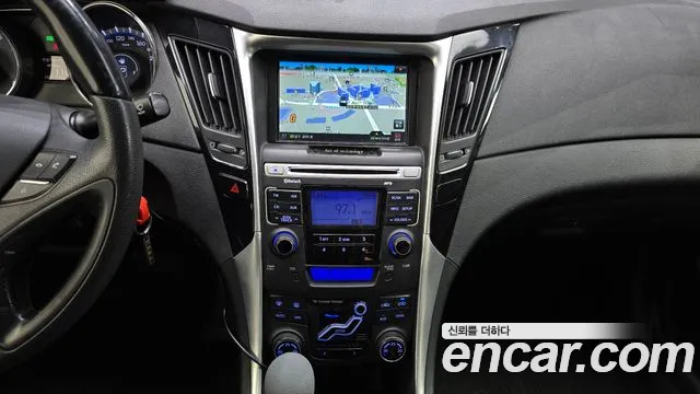 Hyundai Sonata 2011 — фото 14