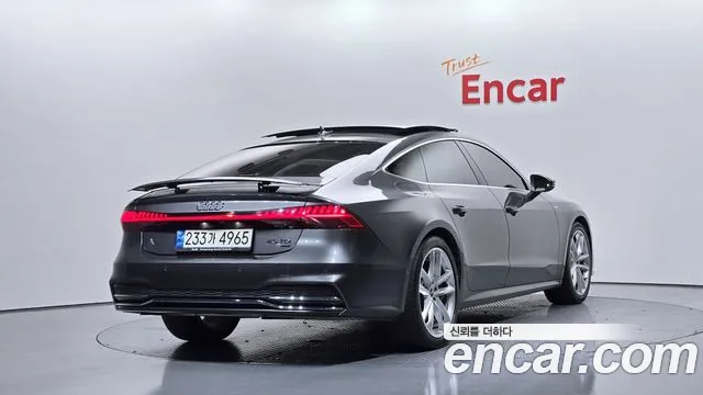 Audi A7 2022 — фото 2