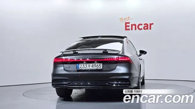 Audi A7 2022 — фото 4