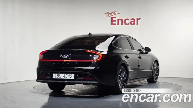 Hyundai Sonata 2020 — фото 1