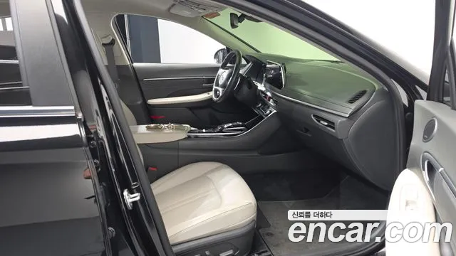 Hyundai Sonata 2020 — фото 15