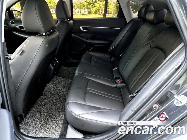 Hyundai Sonata 2020 — фото 11