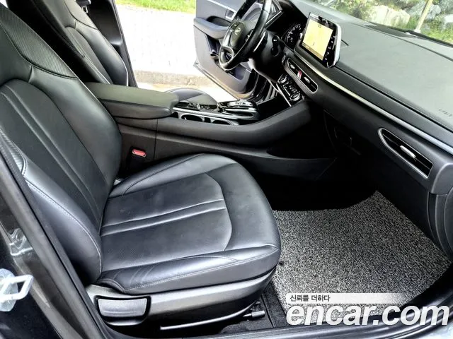 Hyundai Sonata 2020 — фото 12