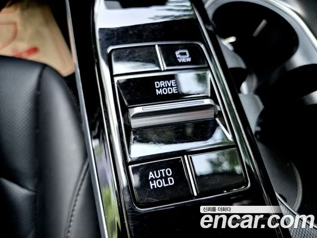 Hyundai Sonata 2020 — фото 18