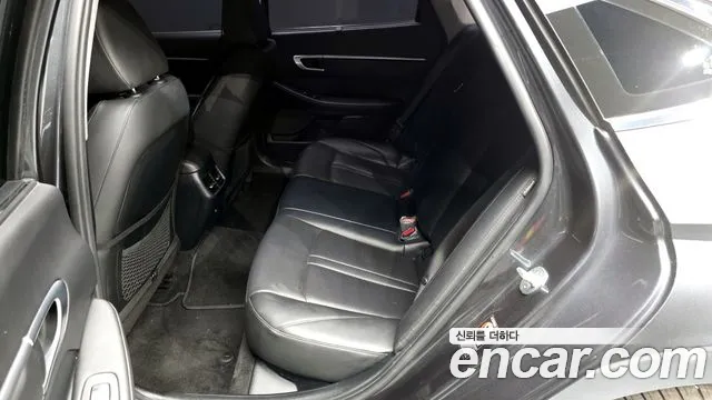 Hyundai Sonata 2022 — фото 18