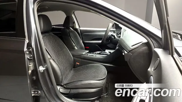 Hyundai Sonata 2022 — фото 16