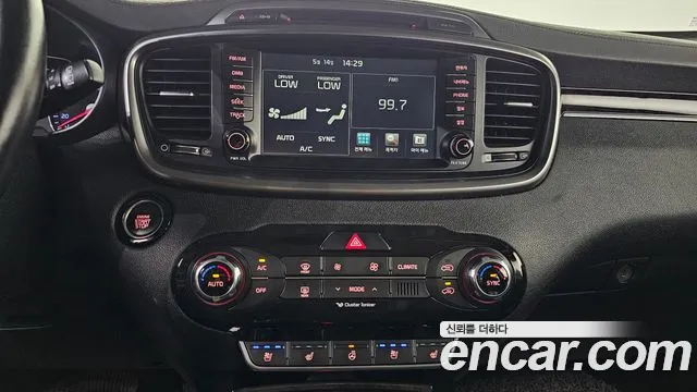 Kia Sorento 2015 — фото 16
