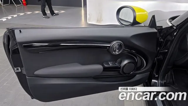 Mini Cooper 2022 — фото 14