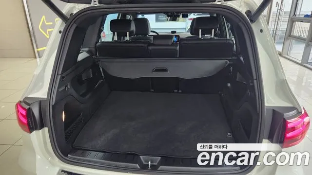 Mercedes-Benz EQB 2025 — фото 13