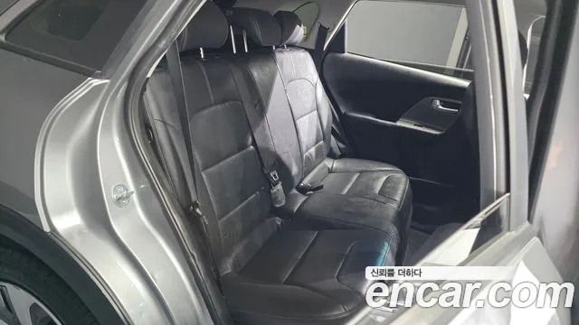 Kia Niro 2022 — фото 18