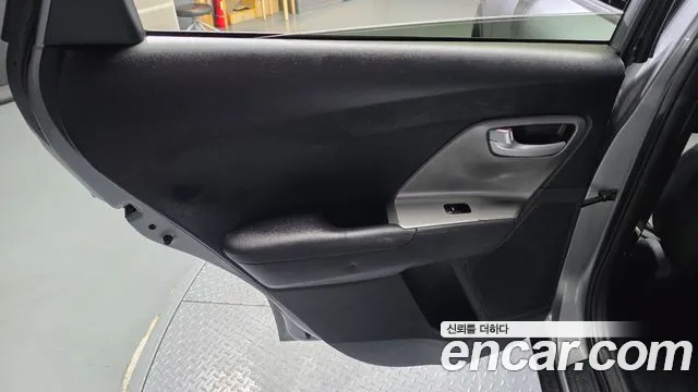 Kia Niro 2022 — фото 15