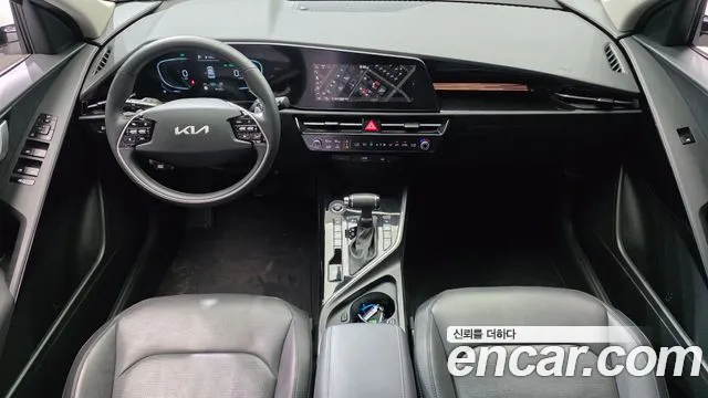 Kia Niro 2022 — фото 10