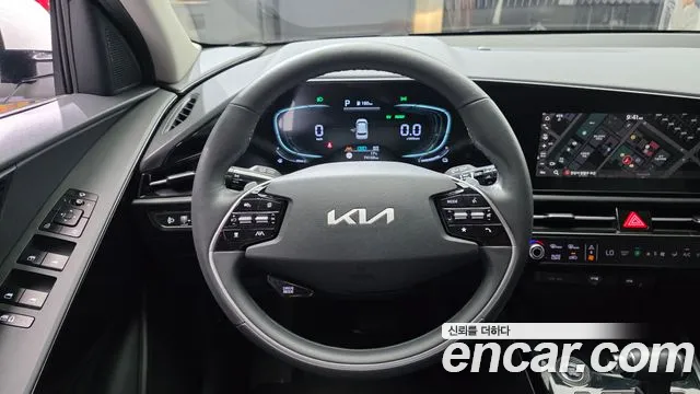 Kia Niro 2022 — фото 20